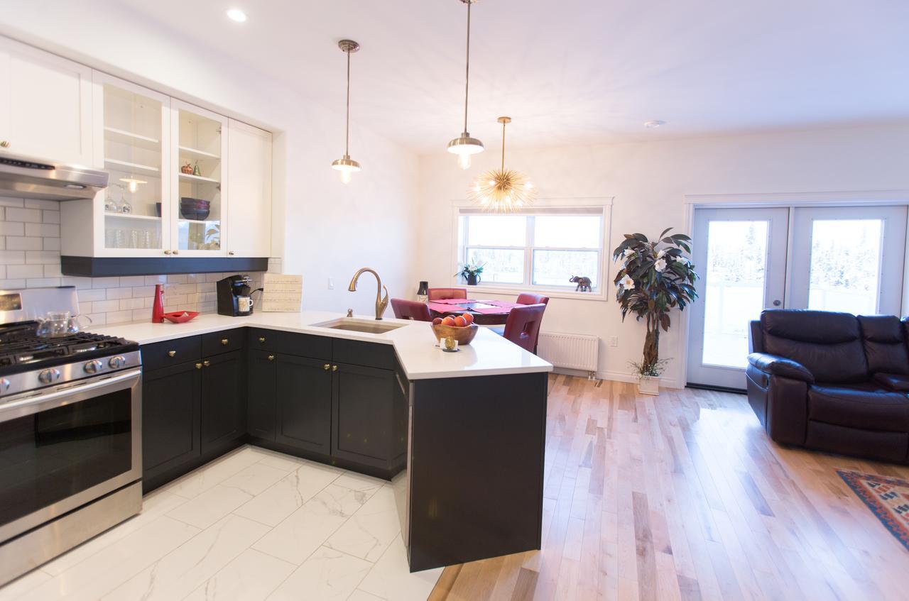 Aurora Deluxe Guest House Yellowknife Εξωτερικό φωτογραφία